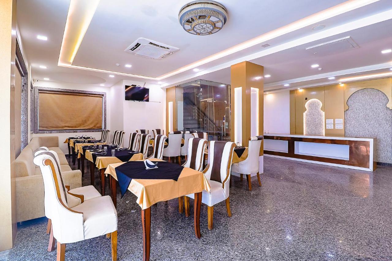 Fabhotel Swess Grand 아그라 외부 사진